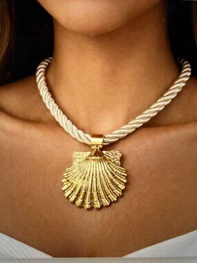 House Of Harlow Rope Necklace 16” + 3” Gold Sand Dollar Lead Safe Nickel Free